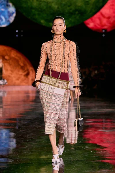 Look 68